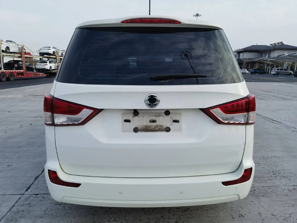 2014 SsangYong Rodius 2.0T 155HP L4 5AT,autocango,china used car exporter,china ev exporter,chinese used car exporter,chinese used ev exporter