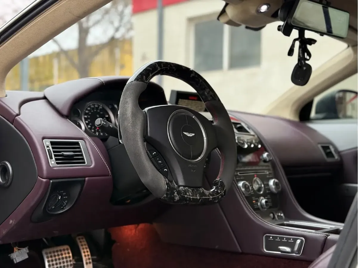 2013 Aston Martin DB9 6.0L 517HP V12 6AT,autocango,china used car exporter,china ev exporter,chinese used car exporter,chinese used ev exporter