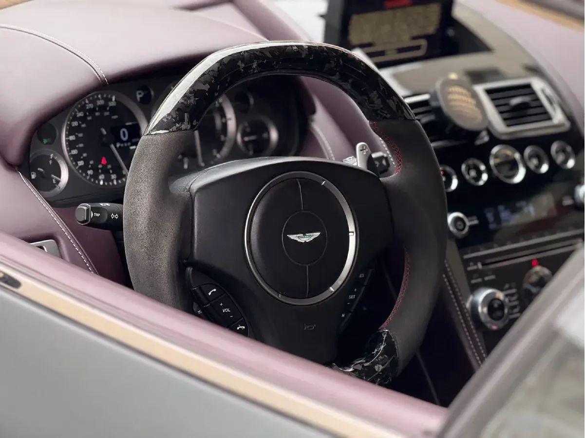 2013 Aston Martin DB9 6.0L 517HP V12 6AT,autocango,china used car exporter,china ev exporter,chinese used car exporter,chinese used ev exporter