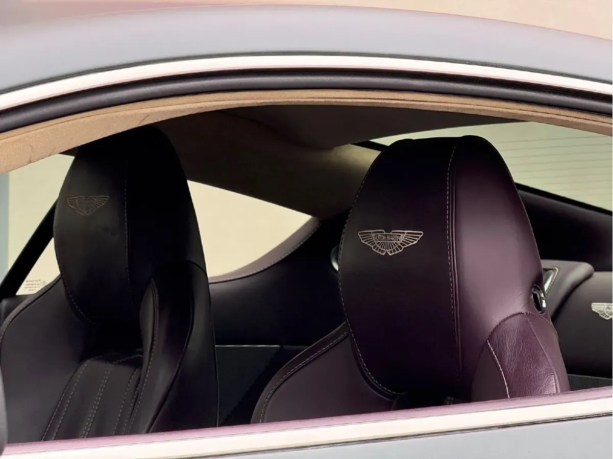 2013 Aston Martin DB9 6.0L 517HP V12 6AT,autocango,china used car exporter,china ev exporter,chinese used car exporter,chinese used ev exporter