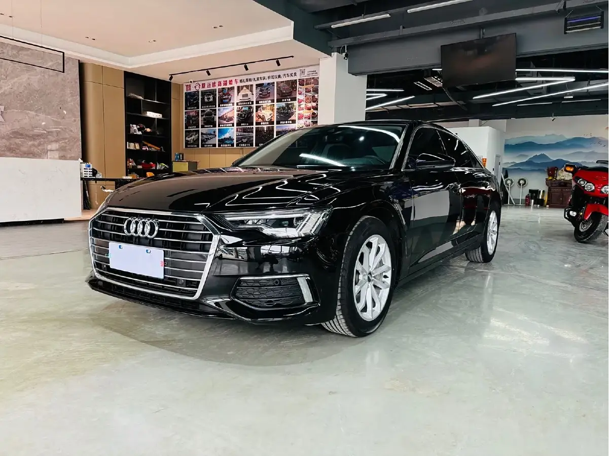 2021 Audi A6L 2.0T 190HP L4 7DCT