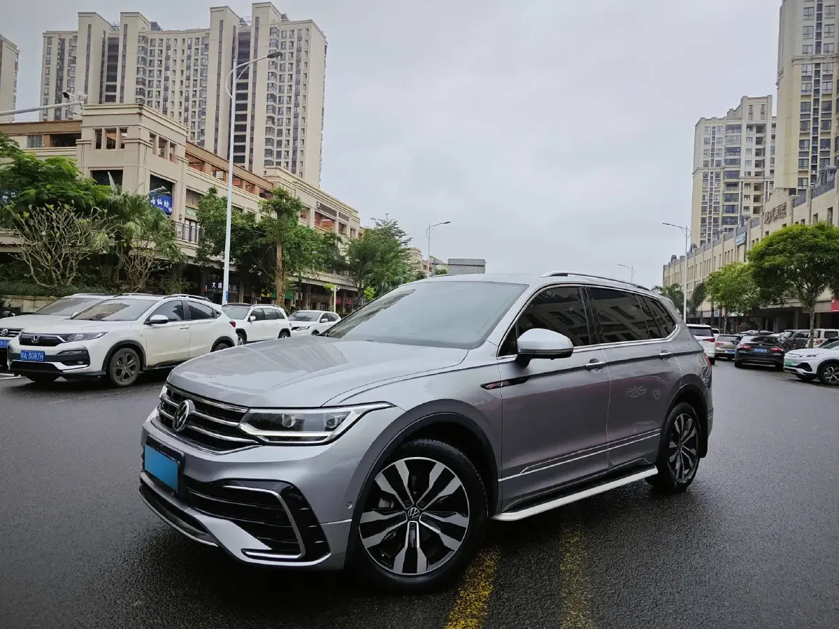 2022 Volkswagen Tiguan L 2.0T 186HP L4 7DCT
