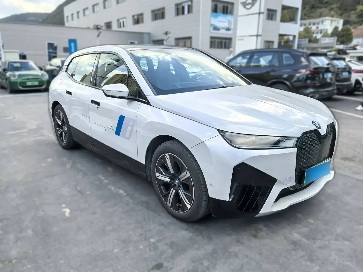 2023 BMW iX BEV 76.6KWH