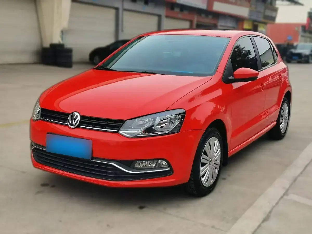 2016 Volkswagen Polo 1.6L 110HP L4 6AT
