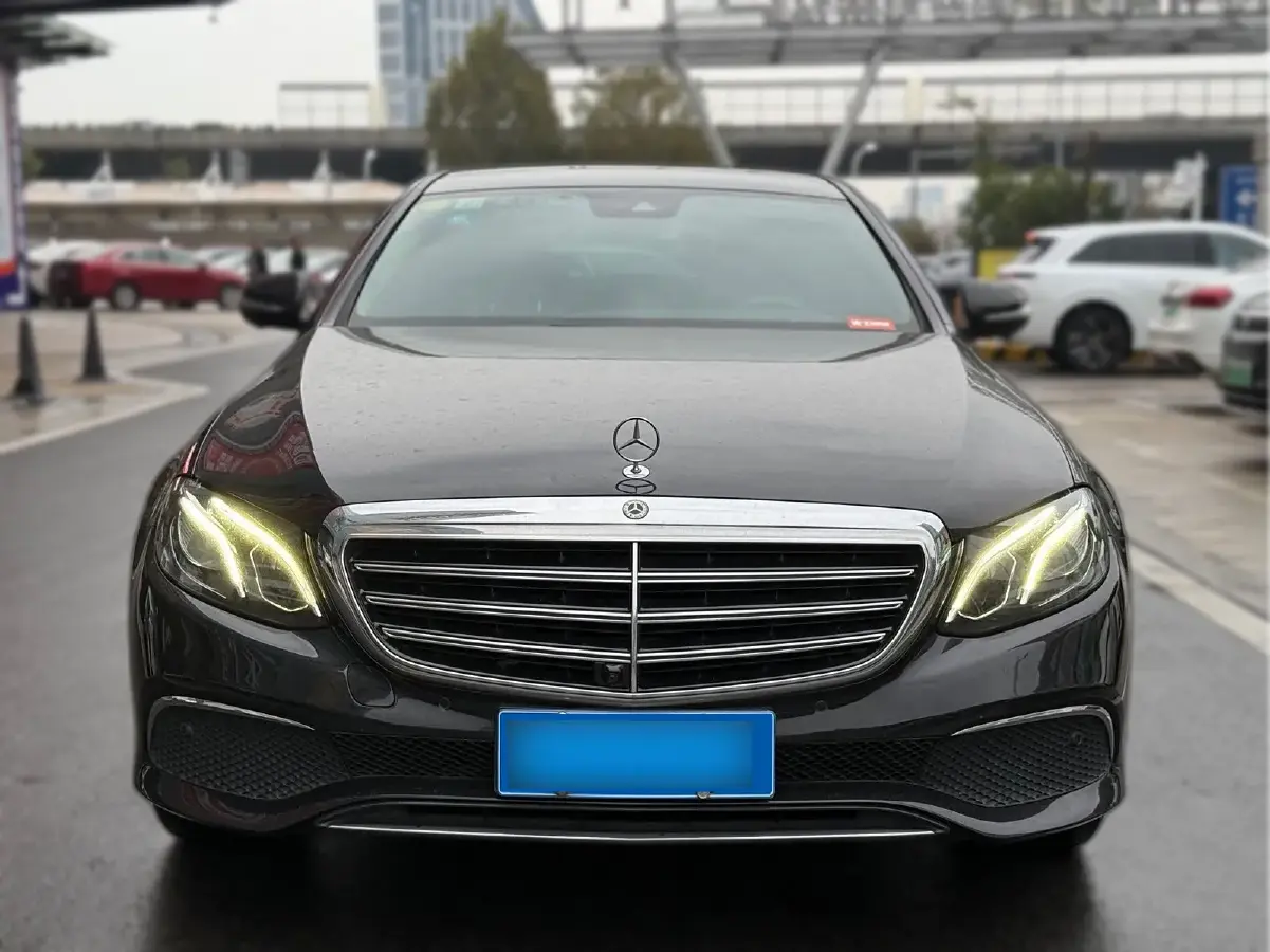 2017 Mercedes-Benz E Class 2.0T 245HP L4 9AT