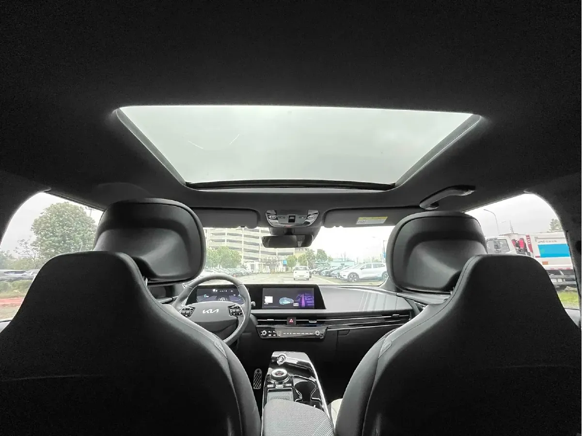 2023 Kia EV6 BEV 76.4KWH,autocango,china used car exporter,china ev exporter,chinese used car exporter,chinese used ev exporter