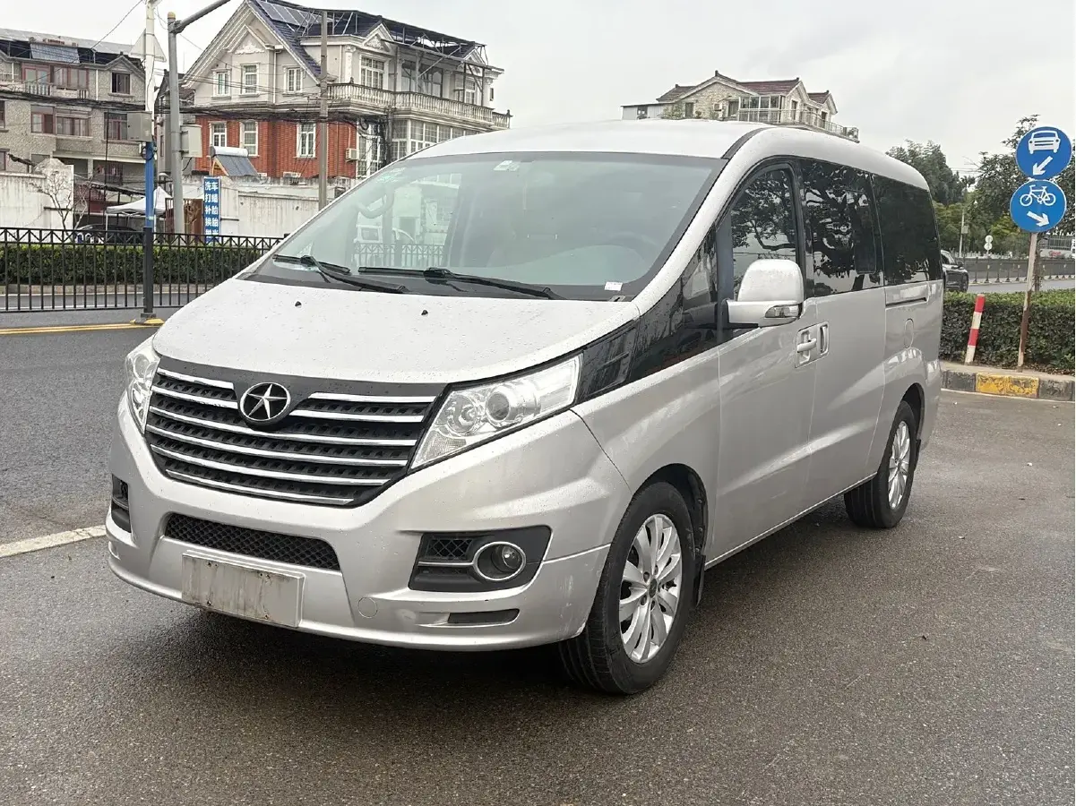 2016 JAC Refine M5 2.0T 177HP L4 5AT