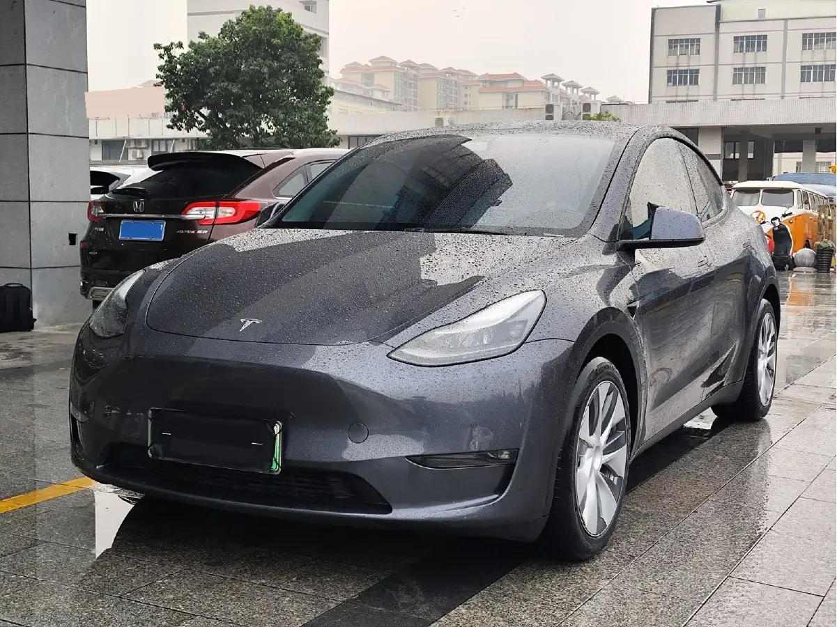 2021 Tesla Model Y BEV 60KWH