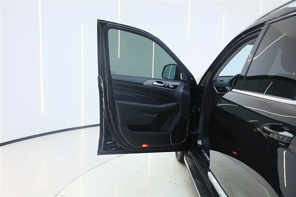 2021 BeiJing BJ90 4.0T 422HP V8 9AT,autocango,china used car exporter,china ev exporter,chinese used car exporter,chinese used ev exporter