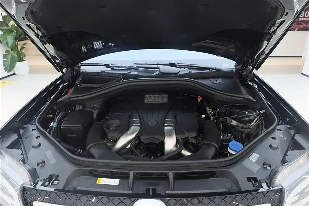 2021 BeiJing BJ90 4.0T 422HP V8 9AT,autocango,china used car exporter,china ev exporter,chinese used car exporter,chinese used ev exporter