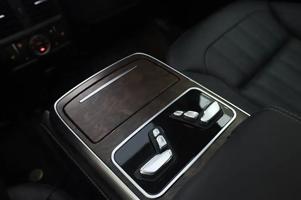 2021 BeiJing BJ90 4.0T 422HP V8 9AT,autocango,china used car exporter,china ev exporter,chinese used car exporter,chinese used ev exporter