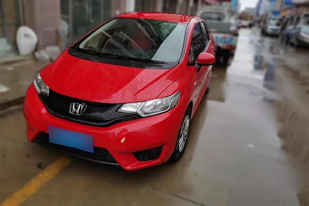 2016 Honda Fit 1.5L 131HP L4 CVT