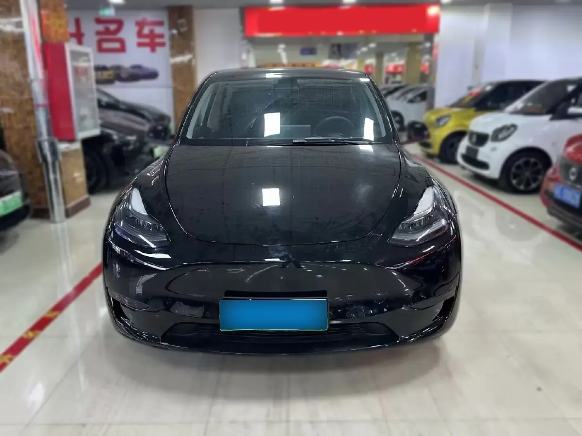 2024 Tesla Model Y BEV 60KWH