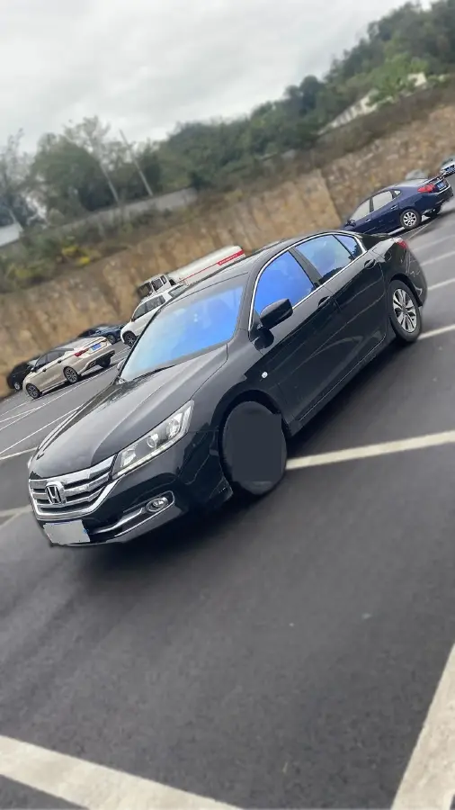 2015 Honda Accord 2.0L 155HP L4 CVT