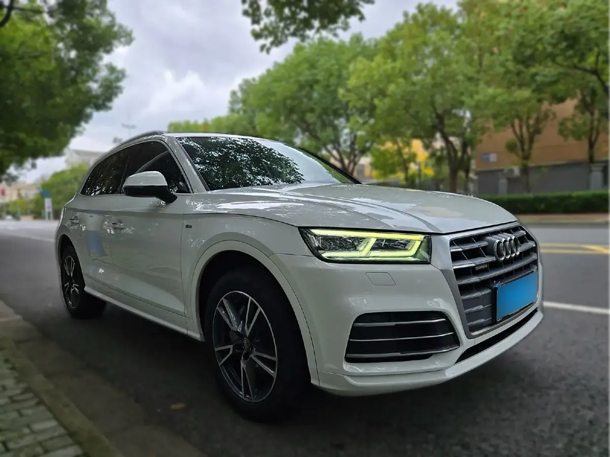 2018 Audi Q5L 2.0T 190HP L4 7DCT