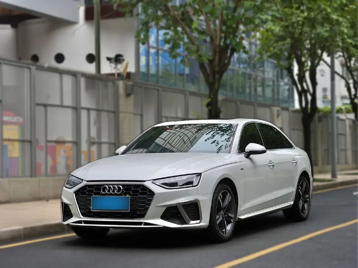 2020 Audi A4L 2.0T 190HP L4 7DCT