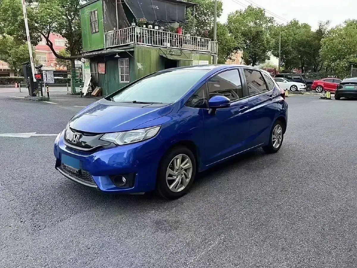 2016 Honda Fit 1.5L 131HP L4 CVT