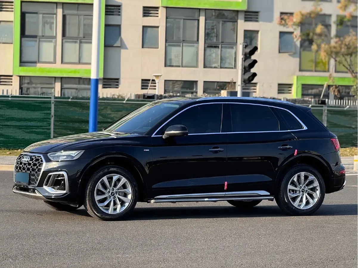 2022 Audi Q5L 2.0T 190HP L4 7DCT