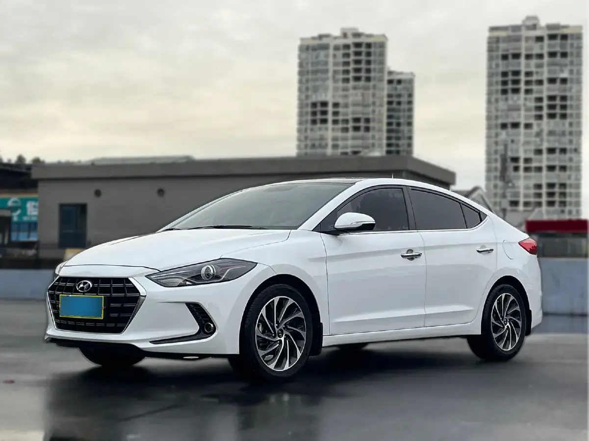 2019 Hyundai Elantra 1.4T 130HP L4 7DCT
