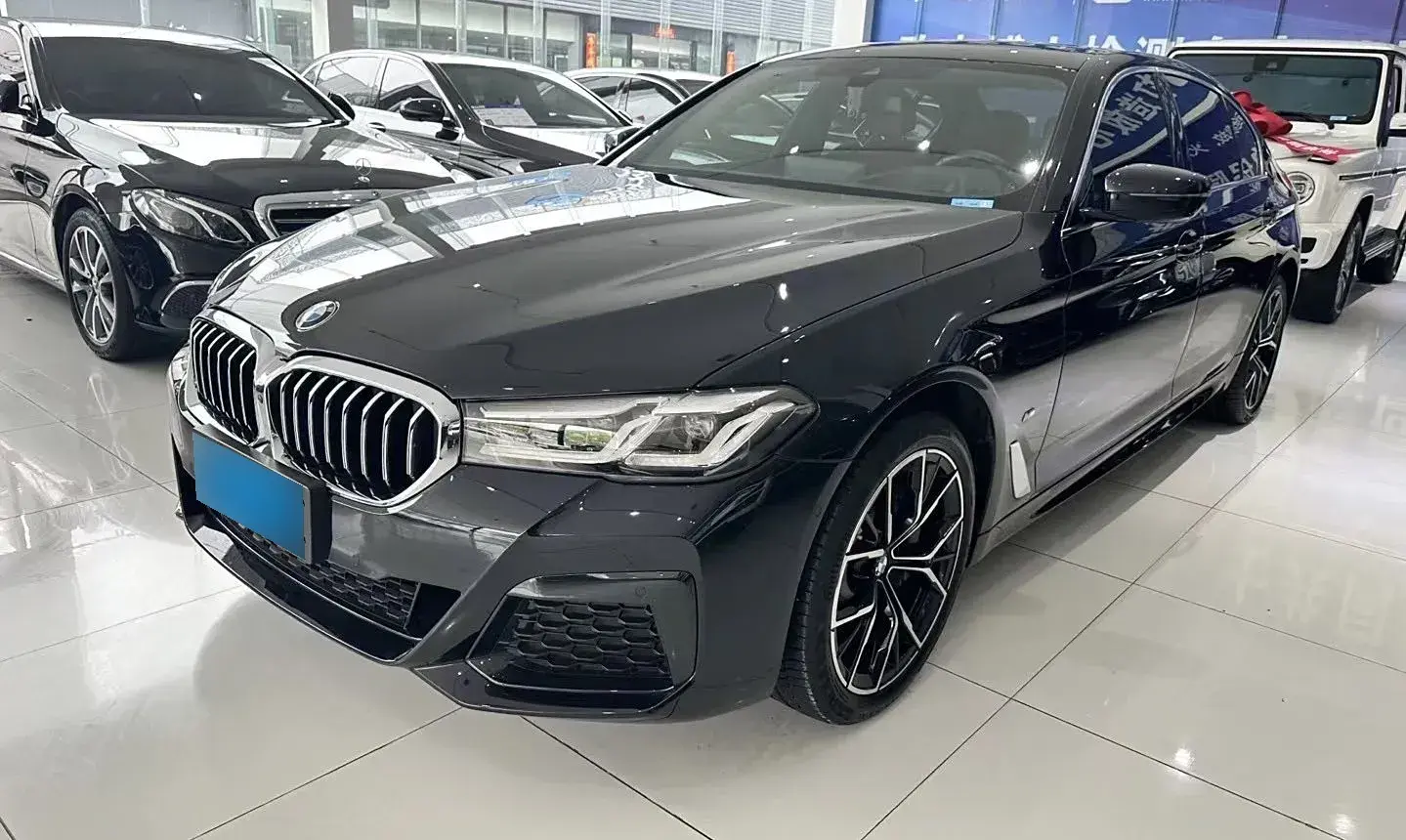 2023 BMW 5 Series 2.0T 245HP L4 8AT
