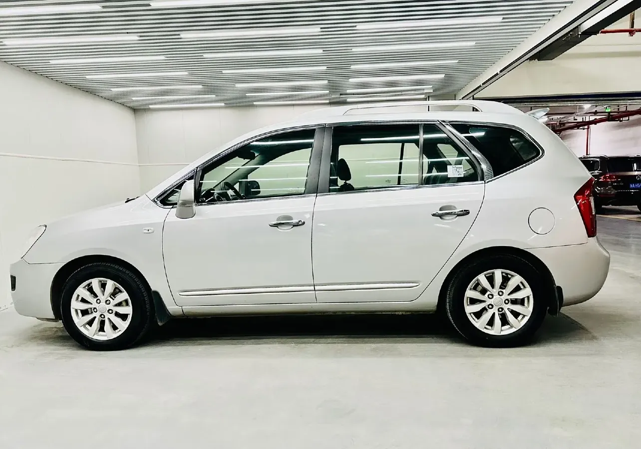 2011 Kia Carens 2.0L 150HP L4 4AT,autocango,china used car exporter,china ev exporter,chinese used car exporter,chinese used ev exporter