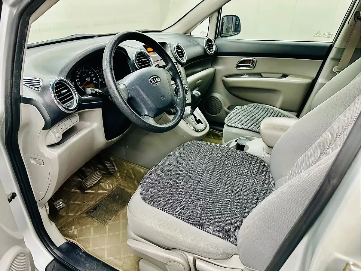 2011 Kia Carens 2.0L 150HP L4 4AT,autocango,china used car exporter,china ev exporter,chinese used car exporter,chinese used ev exporter