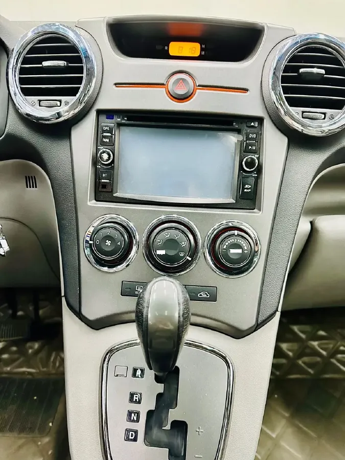 2011 Kia Carens 2.0L 150HP L4 4AT,autocango,china used car exporter,china ev exporter,chinese used car exporter,chinese used ev exporter