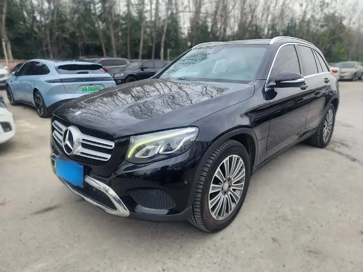 2016 Mercedes-Benz GLC Class 2.0T 184HP L4 9AT