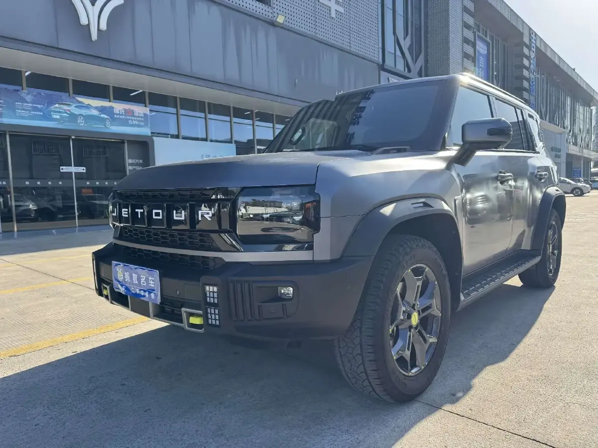 2023 Jetour Traveller 2.0T 254HP L4 7DCT