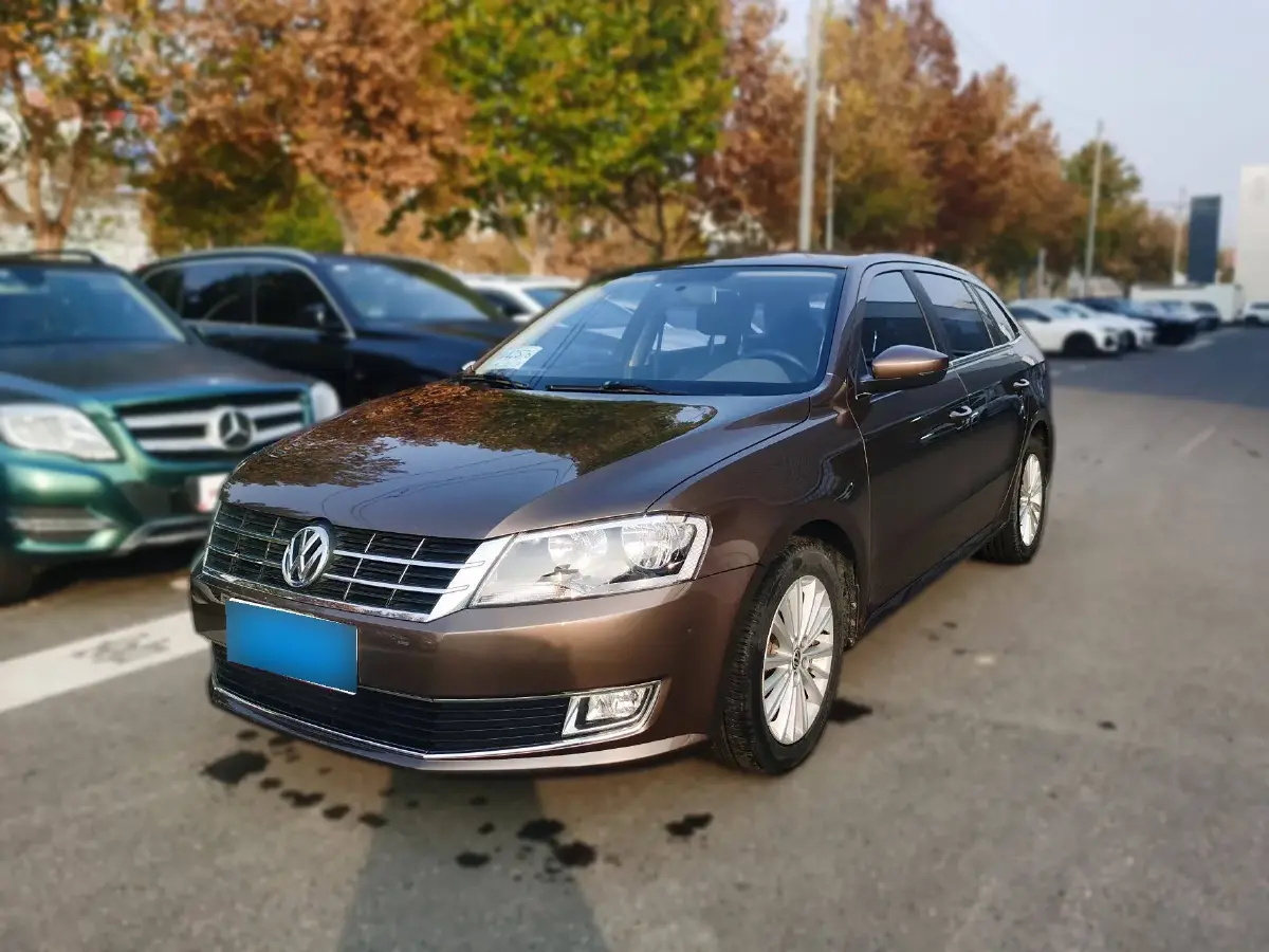 2013 Volkswagen Gran Lavida 1.6L 110HP L4 6AT