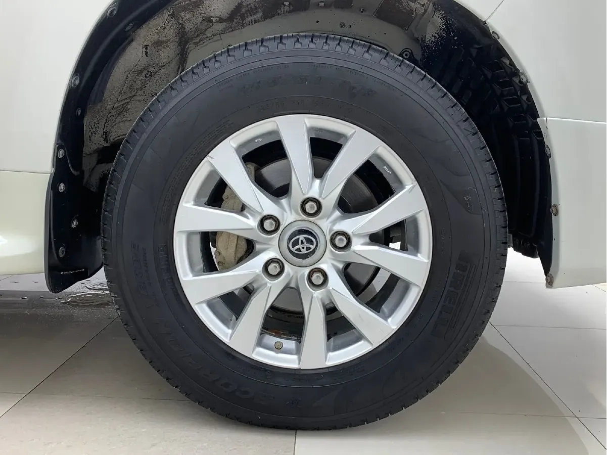 2016 Toyota Land Cruiser 4.0L 275HP V6 5AT,autocango,china used car exporter,china ev exporter,chinese used car exporter,chinese used ev exporter