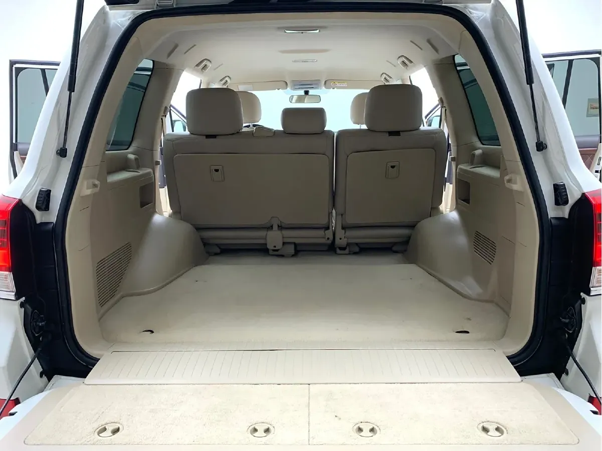 2016 Toyota Land Cruiser 4.0L 275HP V6 5AT,autocango,china used car exporter,china ev exporter,chinese used car exporter,chinese used ev exporter