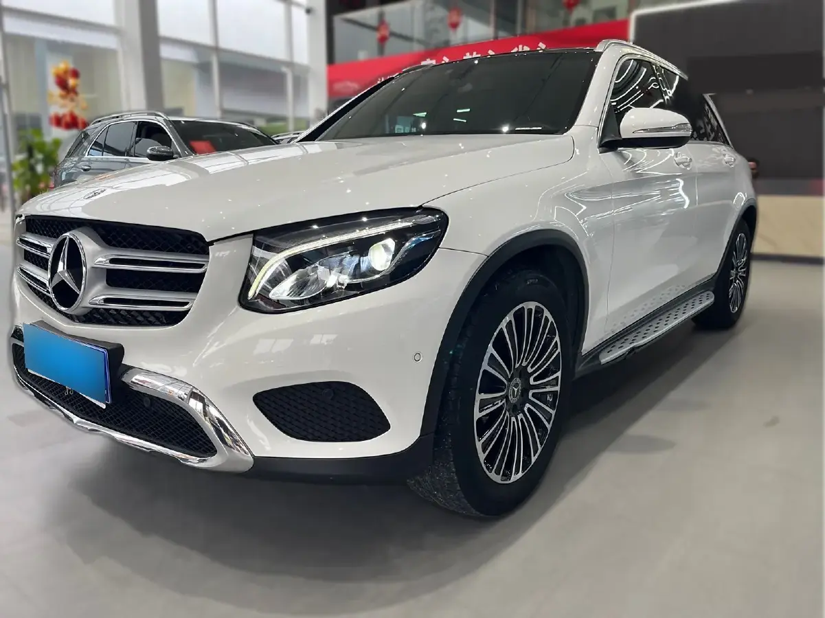 2019 Mercedes-Benz GLC Class 2.0T 184HP L4 9AT