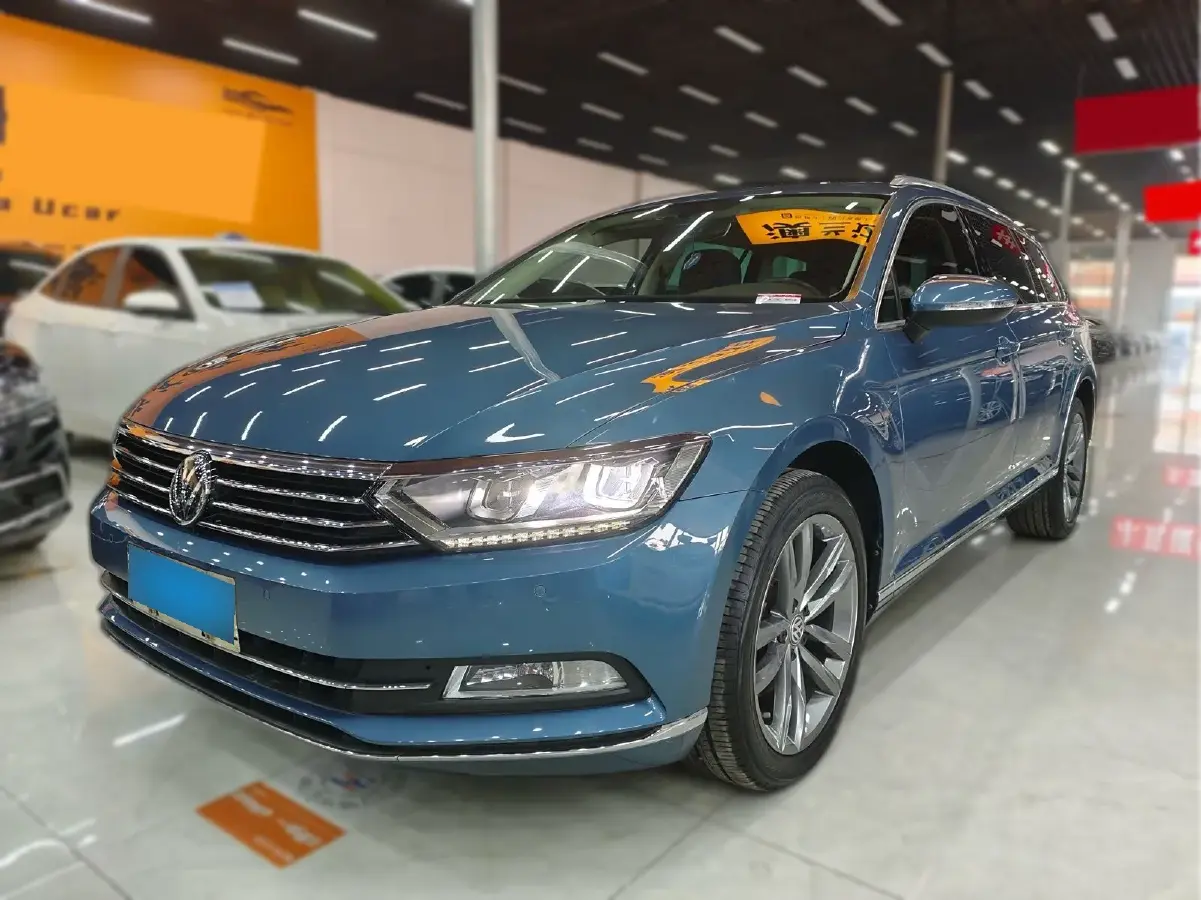 2018 Volkswagen Alltrack 2.0T 220HP L4 6DCT