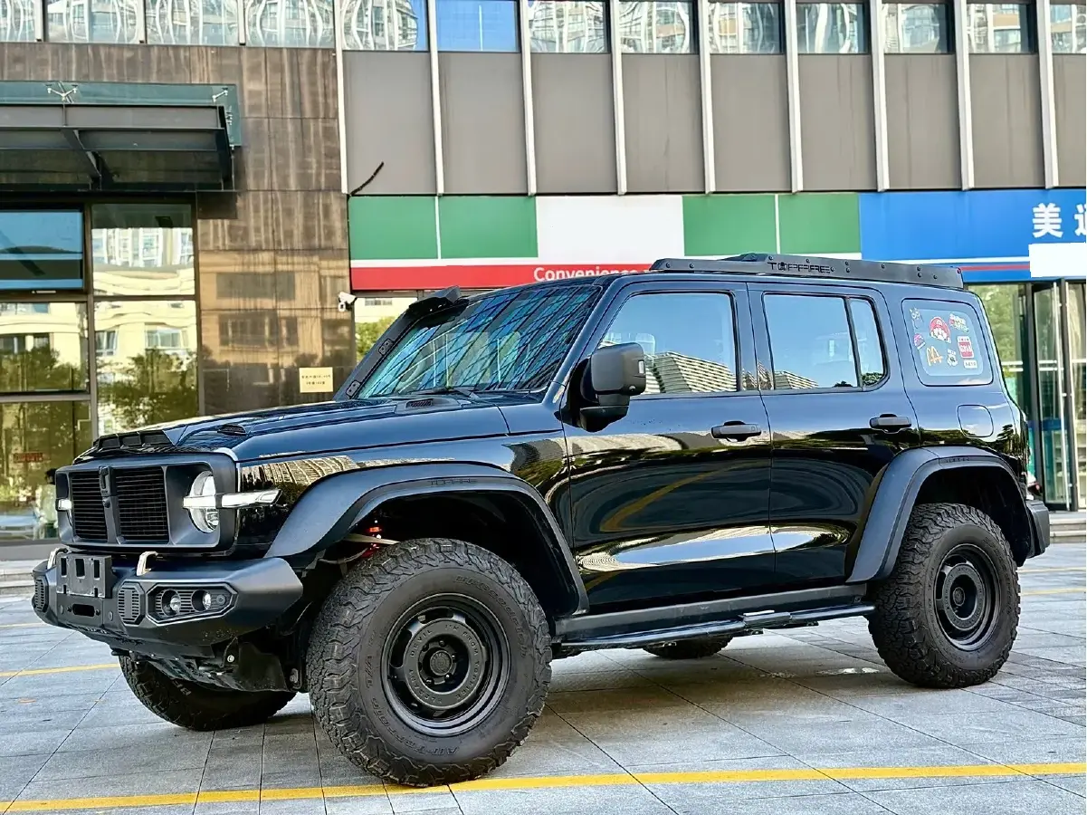 2023 Tank 300 2.0T 227HP L4 8AT