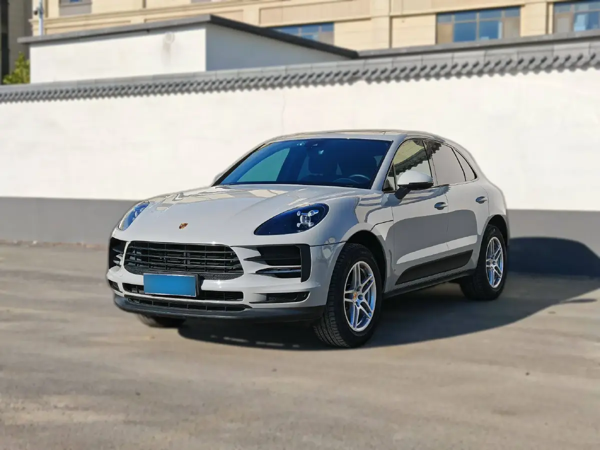 2022 Porsche Macan 2.0T 265HP L4 7DCT