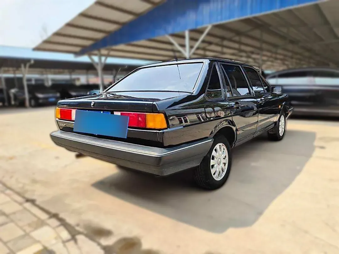 2004 Volkswagen Santana Classic 1.6L 87HP L4 5MT,autocango,china used car exporter,china ev exporter,chinese used car exporter,chinese used ev exporter