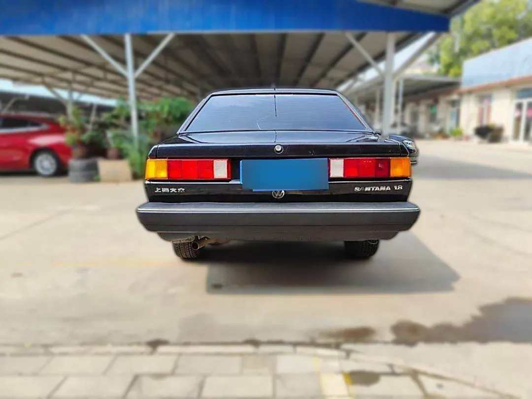 2004 Volkswagen Santana Classic 1.6L 87HP L4 5MT,autocango,china used car exporter,china ev exporter,chinese used car exporter,chinese used ev exporter