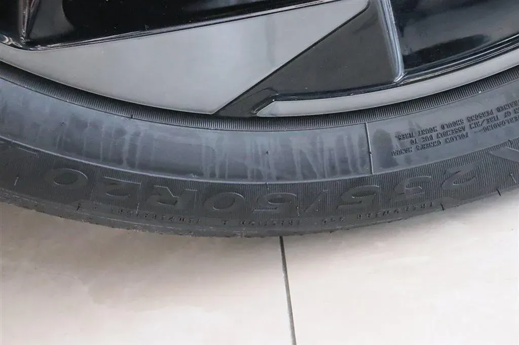 2024 Volkswagen ID.UNYX BEV 82.4KWH,autocango,china used car exporter,china ev exporter,chinese used car exporter,chinese used ev exporter