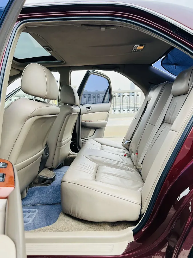 2004 Honda Legend 3.5L 200HP V6 4AT,autocango,china used car exporter,china ev exporter,chinese used car exporter,chinese used ev exporter