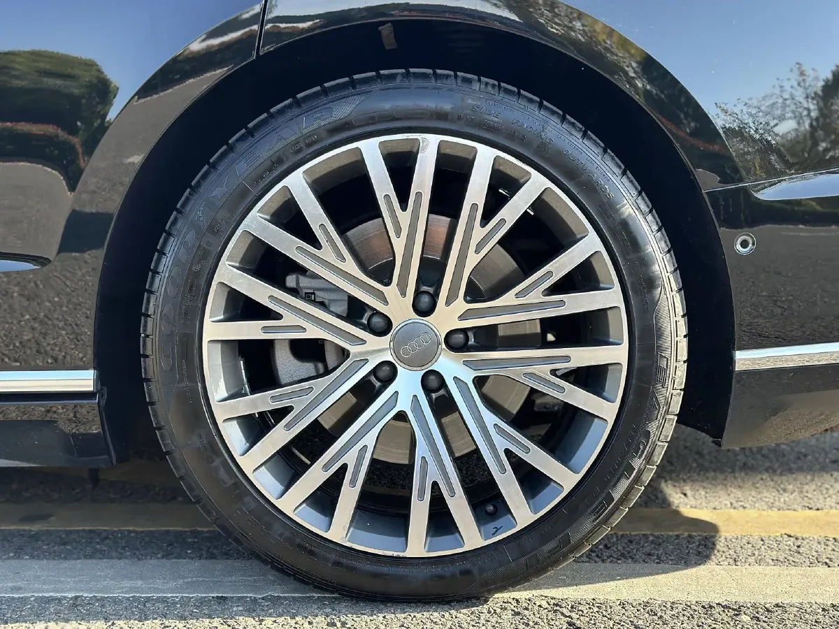 2019 Audi A8 3.0T 340HP V6 8AT,autocango,china used car exporter,china ev exporter,chinese used car exporter,chinese used ev exporter