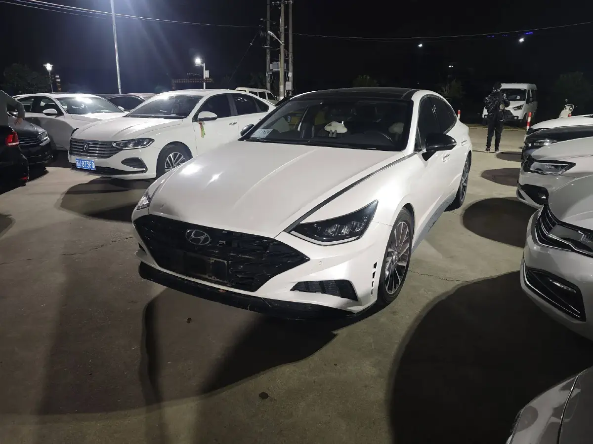 2020 Hyundai Sonata 2.0T 240HP L4 8AT