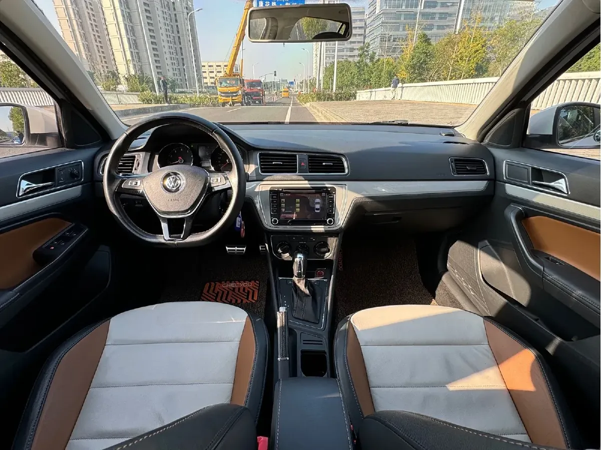 2016 Volkswagen Cross Lavida 1.6L 110HP L4 6AT,autocango,china used car exporter,china ev exporter,chinese used car exporter,chinese used ev exporter