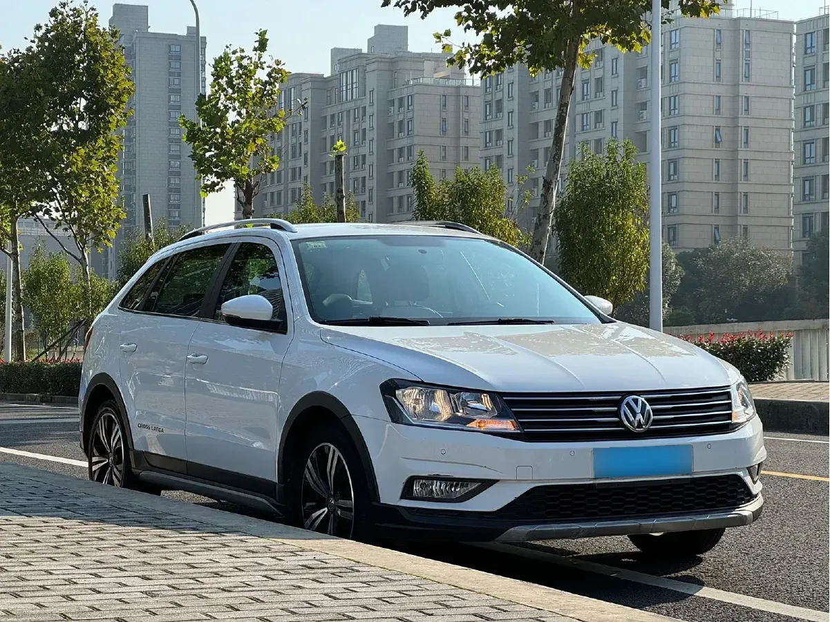 2016 Volkswagen Cross Lavida 1.6L 110HP L4 6AT,autocango,china used car exporter,china ev exporter,chinese used car exporter,chinese used ev exporter