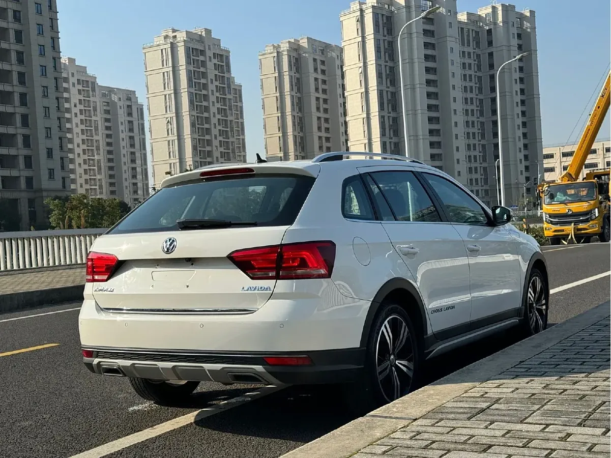 2016 Volkswagen Cross Lavida 1.6L 110HP L4 6AT,autocango,china used car exporter,china ev exporter,chinese used car exporter,chinese used ev exporter