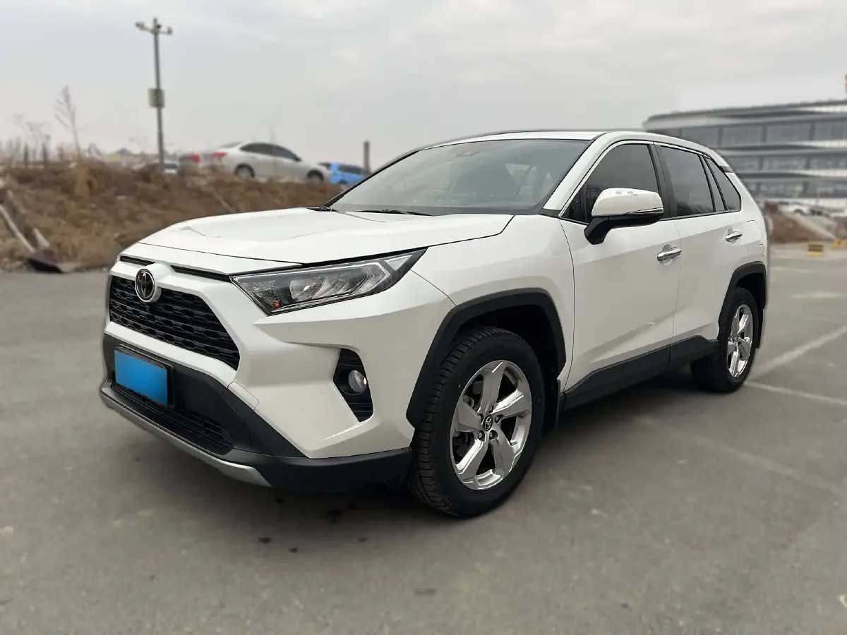 2020 Toyota RAV4 2.0L 171HP L4 CVT
