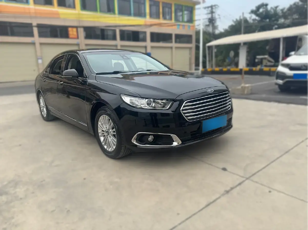 2017 Ford Taurus 2.0T 245HP L4 6AT