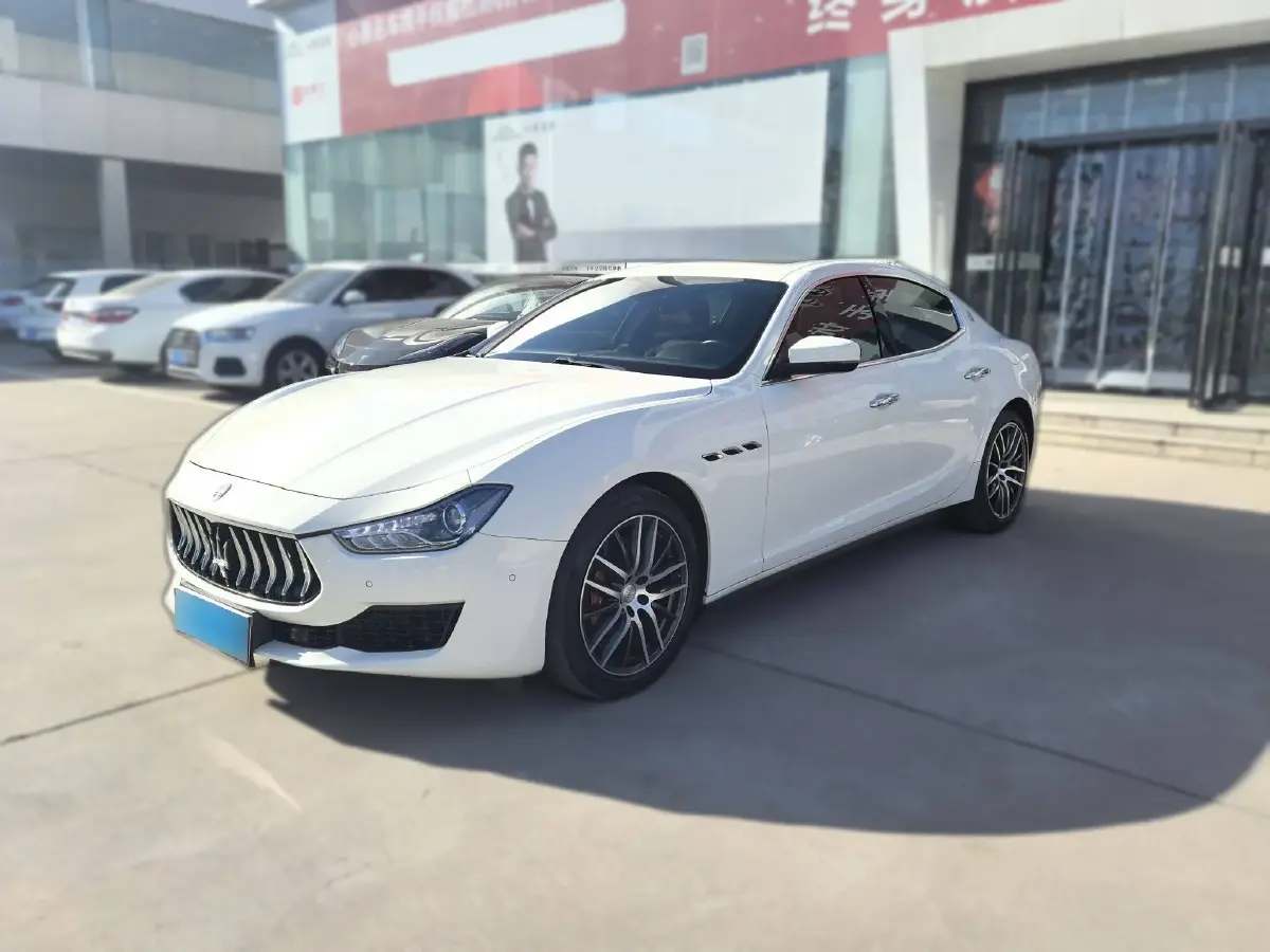 2017 Maserati Ghibli 3.0T 350HP V6 8AT