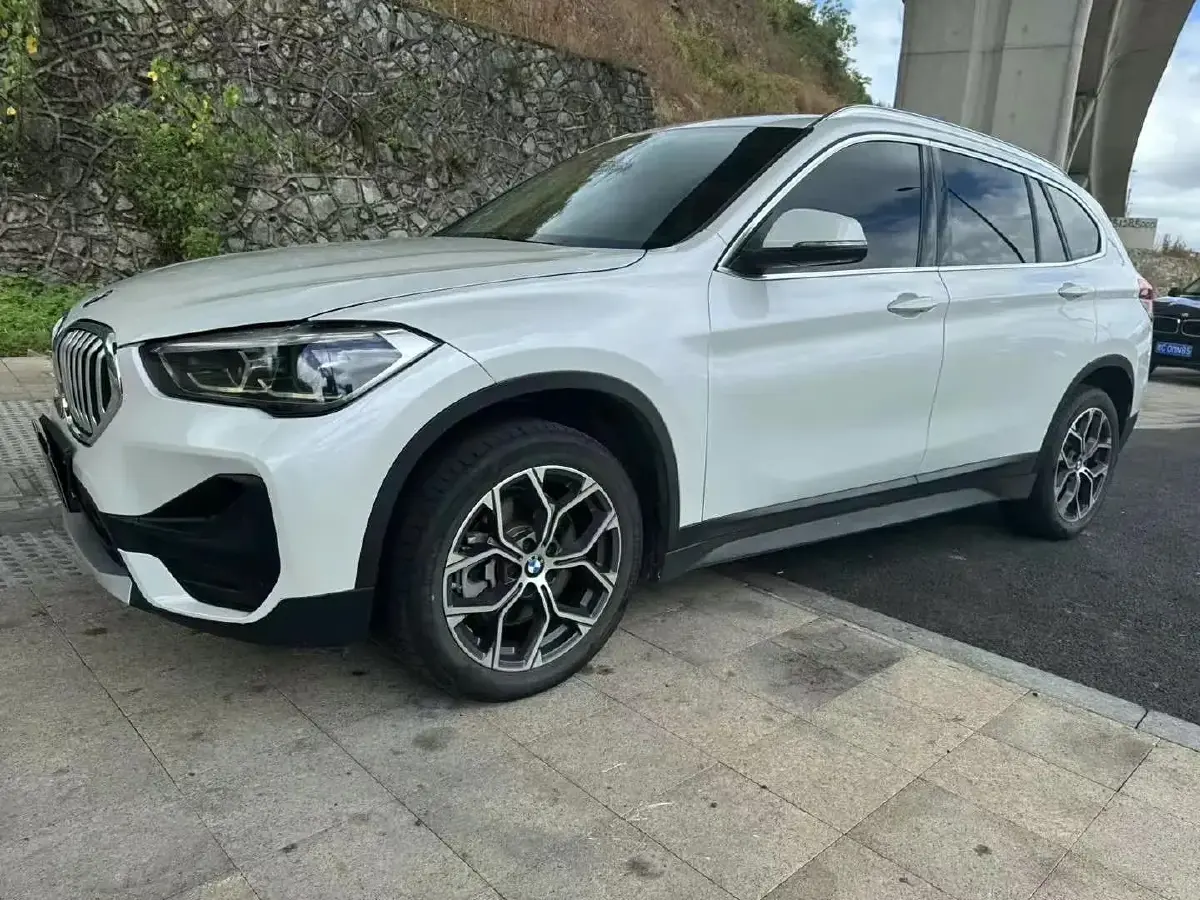 2022 BMW X1 2.0T 192HP L4 7DCT