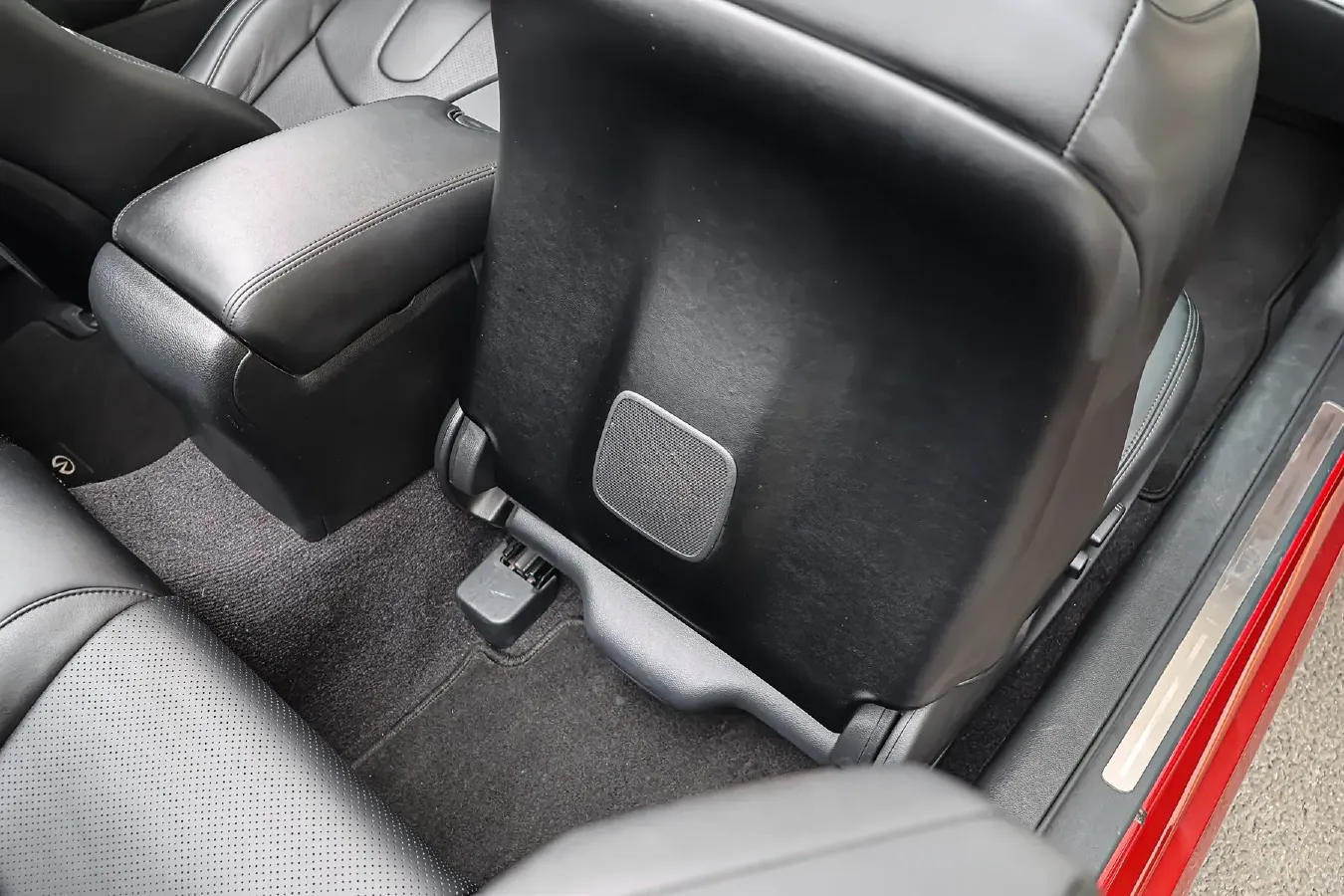 2013 Infiniti Q60 3.7L 351HP V6 7AT,autocango,china used car exporter,china ev exporter,chinese used car exporter,chinese used ev exporter